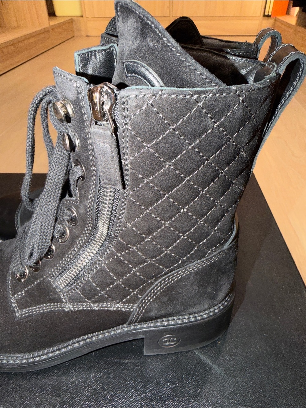 Chanel suede leather boots - Picture 9 of 13
